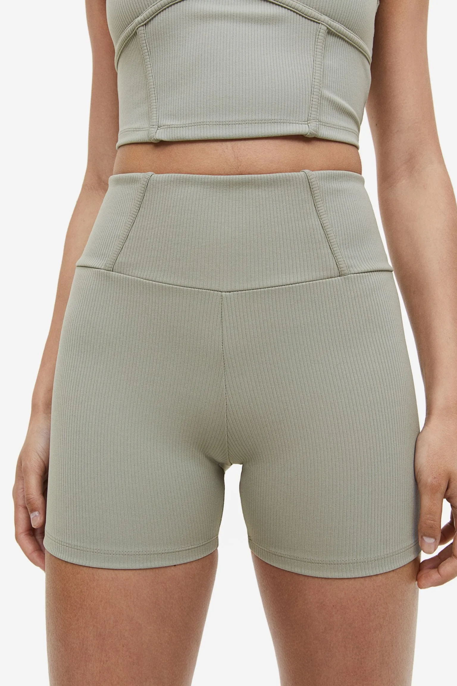 H&M Drymove sports shorts, khaki