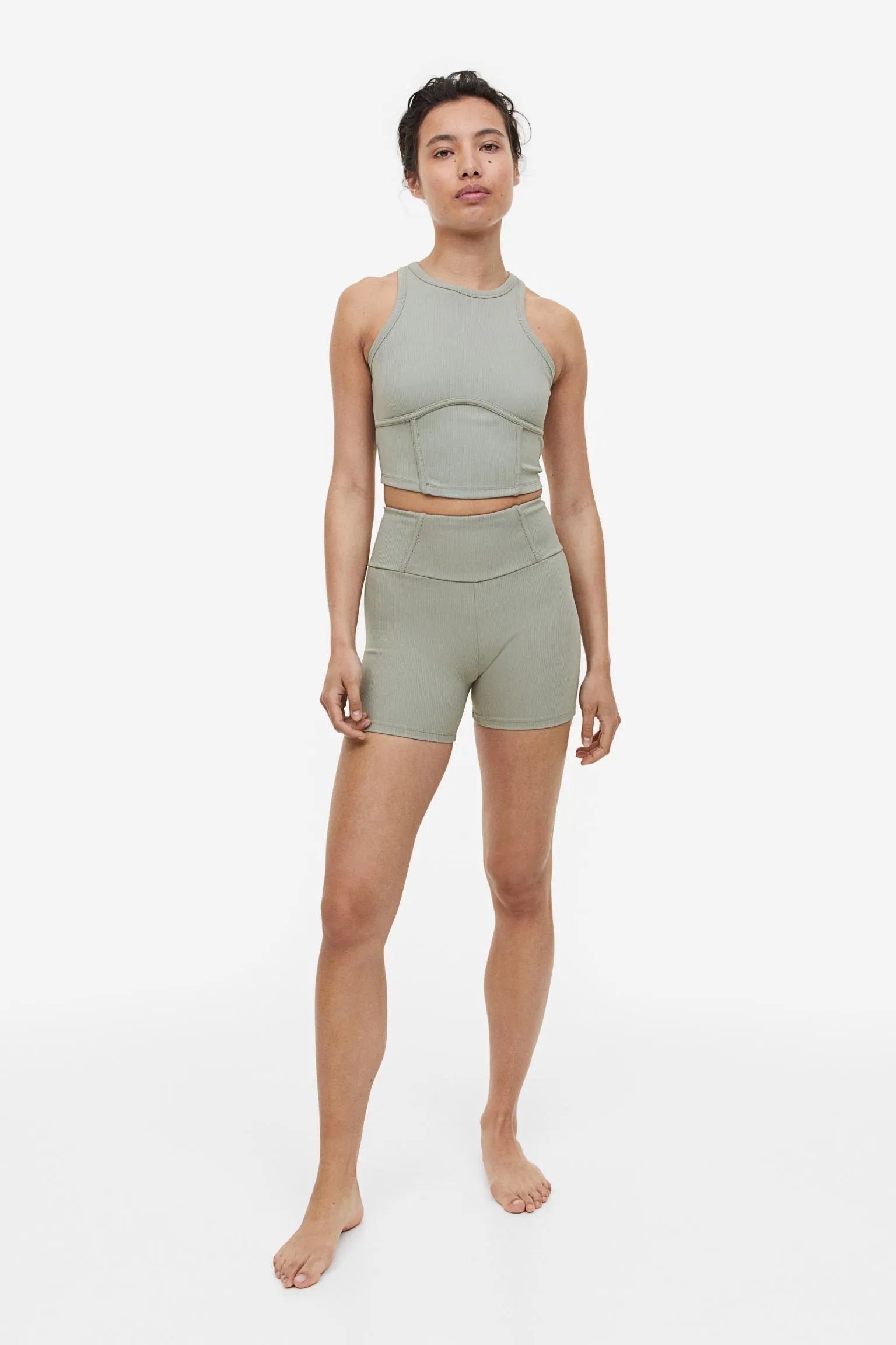 H&M Drymove sports shorts, khaki