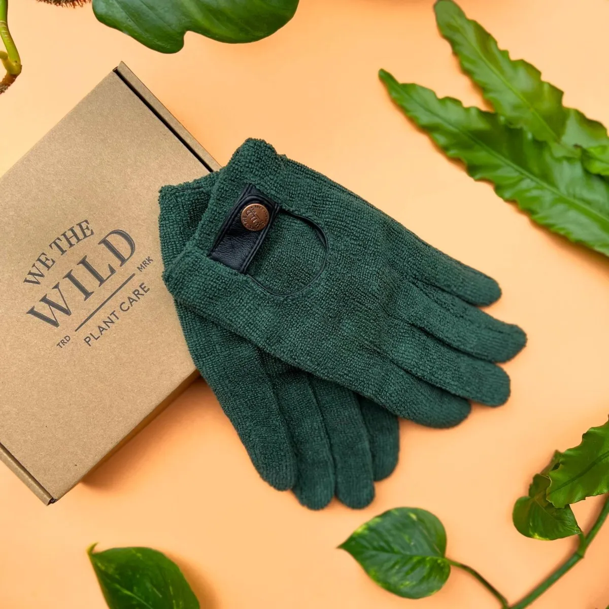 Plant Cleaning Gloves - Reusable Microfiber Leaf Care Gloves