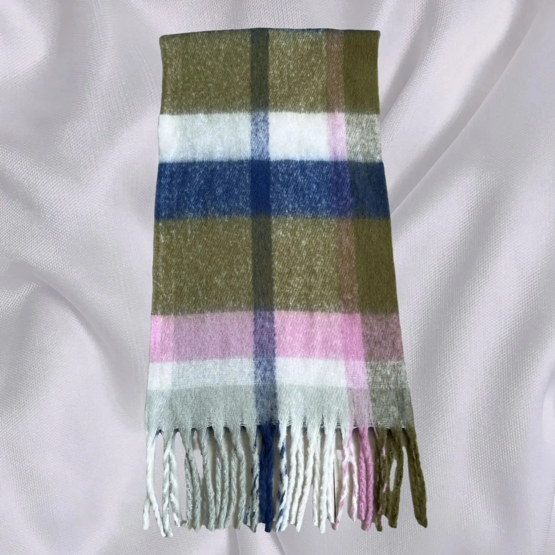 Thick Warm Tassel Contrast Color Scarf for Autumn/Winter